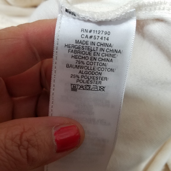 True Religion Cropped Hoodie Size Large.Pit to pit approx:  22 inches Right s - Picture 6 of 7